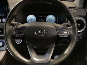 HYUNDAI KONA 39kWh SE Connect SUV 5dr Electric Auto (10.5kW Charger) (136 ps)