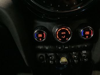 MINI Electric Hatch Cooper SE 32.6kWh Level 2 Hatchback 3dr Electric Auto (184 ps)