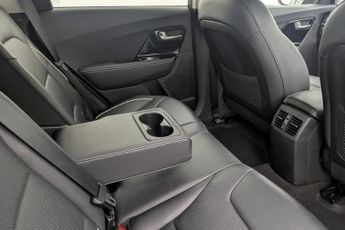 KIA NIRO 64kWh 4 SUV 5dr Electric Auto (201 bhp)
