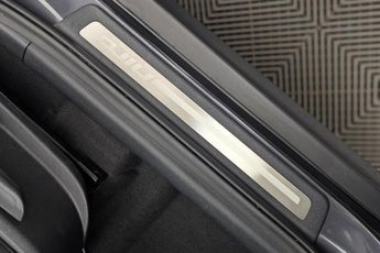 KIA NIRO 64kWh 4 SUV 5dr Electric Auto (201 bhp)