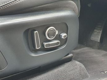 LAND ROVER RANGE ROVER VELAR 2.0 D240 R-Dynamic HSE SUV 5dr Diesel Auto 4WD Euro 6 (s/s) (240