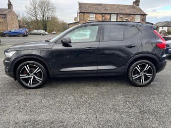 VOLVO XC40 1.5h T4 RECHARGE 10.7kWh R-DESIGN PLUG-IN HYBRID AUTO 211 BHP