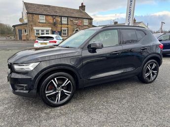 VOLVO XC40 1.5h T4 RECHARGE 10.7kWh R-DESIGN PLUG-IN HYBRID AUTO 211 BHP