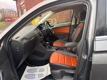 VOLKSWAGEN TIGUAN 2.0 TDI BlueMotion Tech SEL SUV 5dr Diesel DSG 4Motion Euro 6 (s