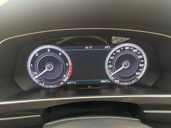 VOLKSWAGEN TIGUAN 2.0 TDI BlueMotion Tech SEL SUV 5dr Diesel DSG 4Motion Euro 6 (s