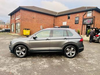 VOLKSWAGEN TIGUAN 2.0 TDI BlueMotion Tech SEL SUV 5dr Diesel DSG 4Motion Euro 6 (s