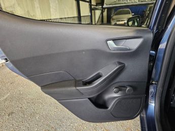 FORD FIESTA 1.0T EcoBoost GPF Titanium Hatchback 5dr Petrol Auto Euro 6 (s/s