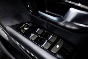 LAND ROVER RANGE ROVER EVOQUE 2.0 SD4 HSE Dynamic SUV 5dr Diesel Auto 4WD Euro 6 (s/s) (240 ps