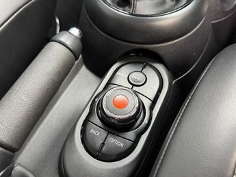 MINI HATCH 1.5 Cooper Hatchback 3dr Petrol Steptronic Euro 6 (s/s) (136 ps)