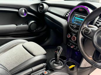 MINI HATCH 1.5 Cooper Hatchback 3dr Petrol Steptronic Euro 6 (s/s) (136 ps)