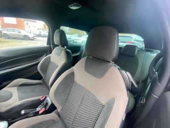 DS AUTOMOBILES DS 3 1.6 THP DSport Hatchback 3dr Petrol Manual Euro 6 (s/s) (165 bhp