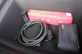 TESLA Model 3 (Dual Motor) Long Range Saloon 4dr Electric Auto 4WDE (346 ps)