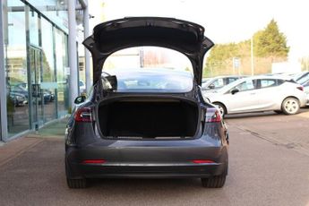 TESLA Model 3 (Dual Motor) Long Range Saloon 4dr Electric Auto 4WDE (346 ps)