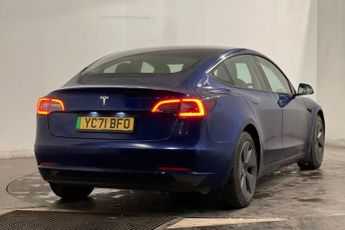 TESLA Model 3 Standard Range Plus Saloon 4dr Electric Auto RWD (241 bhp) Fixed