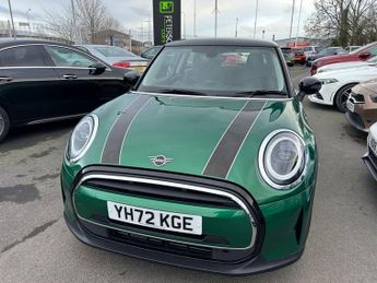 MINI HATCH 1.5 Cooper Classic Hatchback 3dr Petrol Steptronic Euro 6 (s/s) 