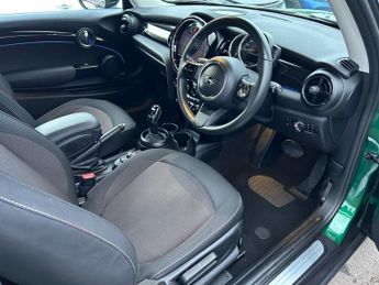 MINI HATCH 1.5 Cooper Classic Hatchback 3dr Petrol Steptronic Euro 6 (s/s) 