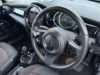MINI HATCH 1.5 Cooper Classic Hatchback 3dr Petrol Steptronic Euro 6 (s/s) 