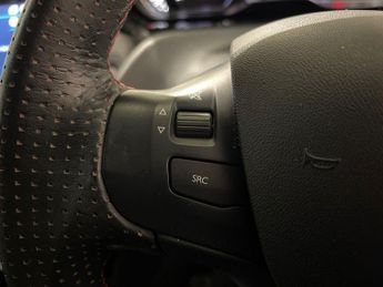 PEUGEOT 208 1.2 PureTech GPF GT Line Hatchback 5dr Petrol EAT Euro 6 (s/s) (