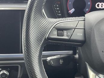 AUDI Q3 2.0 TDI 40 S line SUV 5dr Diesel S Tronic quattro Euro 6 (s/s) (