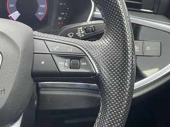AUDI Q3 2.0 TDI 40 S line SUV 5dr Diesel S Tronic quattro Euro 6 (s/s) (