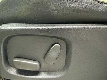 LAND ROVER RANGE ROVER SPORT 3.0 SD V6 Autobiography Sport SUV 5dr Diesel Auto 4WD Euro 5 (25