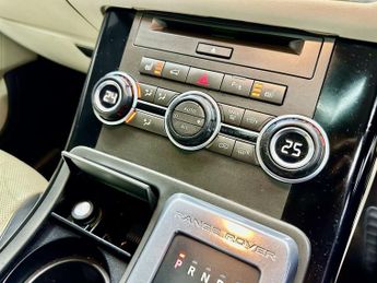 LAND ROVER RANGE ROVER SPORT 3.0 SD V6 Autobiography Sport SUV 5dr Diesel Auto 4WD Euro 5 (25