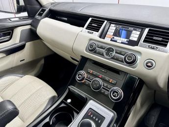 LAND ROVER RANGE ROVER SPORT 3.0 SD V6 Autobiography Sport SUV 5dr Diesel Auto 4WD Euro 5 (25