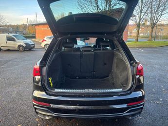 AUDI Q3 1.5 TFSI CoD 35 S line SUV 5dr Petrol S Tronic Euro 6 (s/s) (150