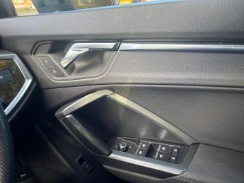 AUDI Q3 1.5 TFSI CoD 35 S line SUV 5dr Petrol S Tronic Euro 6 (s/s) (150