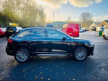 AUDI Q3 1.5 TFSI CoD 35 S line SUV 5dr Petrol S Tronic Euro 6 (s/s) (150