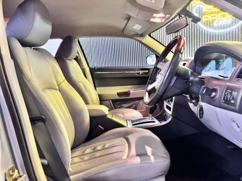 CHRYSLER 300C 3.0 CRD V6 Saloon 4dr Diesel Automatic (215 g/km, 218 bhp)