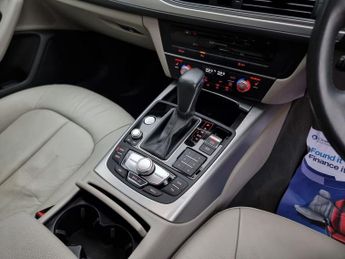 AUDI A6 AVANT 2.0 TDI ultra SE Executive Estate 5dr Diesel S Tronic Euro 6 (s/