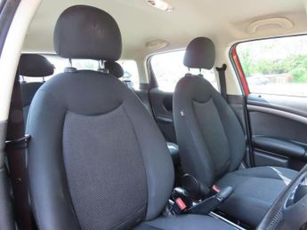 MINI COUNTRYMAN 1.6 Cooper D SUV 5dr Diesel Manual ALL4 Euro 5 (s/s) (112 ps)