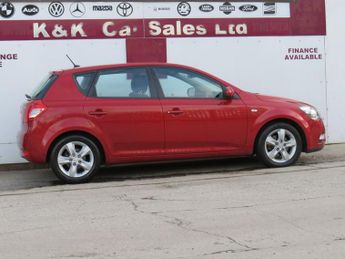 KIA CEED 1.6 CRDi 2 Hatchback 5dr Diesel Auto Euro 5 (113 bhp)