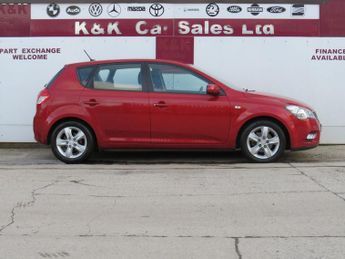 KIA CEED 1.6 CRDi 2 Hatchback 5dr Diesel Auto Euro 5 (113 bhp)