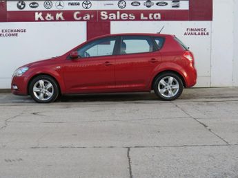 KIA CEED 1.6 CRDi 2 Hatchback 5dr Diesel Auto Euro 5 (113 bhp)