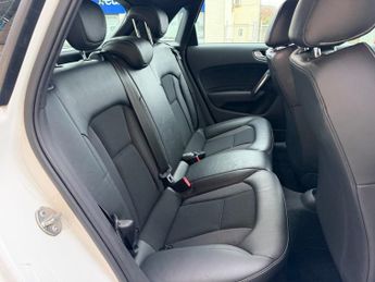 AUDI A1 1.4 TFSI S line Sportback 5dr Petrol S Tronic Euro 6 (s/s) (Nav)