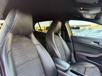 MERCEDES-BENZ GLA 2.1 GLA200d AMG Line SUV 5dr Diesel 7G-DCT Euro 6 (s/s) (136 ps)