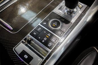 LAND ROVER RANGE ROVER SPORT 5.0 V8 SVR SUV 5dr Petrol Auto 4WD Euro 6 (s/s) (550 ps)