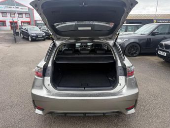 LEXUS CT 1.8 200h Advance Plus Hatchback 5dr Petrol Hybrid CVT Euro 6 (s/