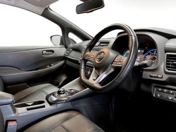 NISSAN LEAF 40kWh N-Connecta Hatchback 5dr Electric Auto (150 ps)