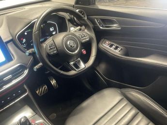 MG MG HS 1.5 T-GDI Trophy SUV 5dr Petrol DCT Euro 6 (s/s) (162 ps)