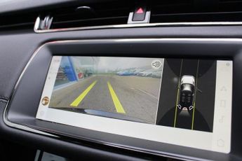 LAND ROVER RANGE ROVER EVOQUE 2.0 D200 MHEV R-Dynamic SE SUV 5dr Diesel Auto 4WD Euro 6 (s/s) 