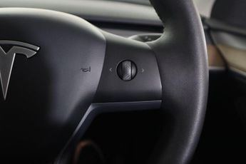 TESLA MODEL Y (Dual Motor) Long Range Auto 4WDE 5dr