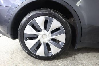 TESLA MODEL Y (Dual Motor) Long Range Auto 4WDE 5dr