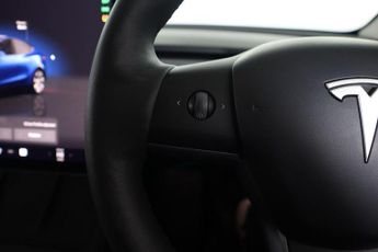 TESLA MODEL Y (Dual Motor) Long Range Auto 4WDE 5dr