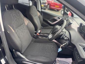 PEUGEOT 2008 1.6 e-HDi Active SUV 5dr Diesel EGC Euro 5 (s/s) (92 ps)