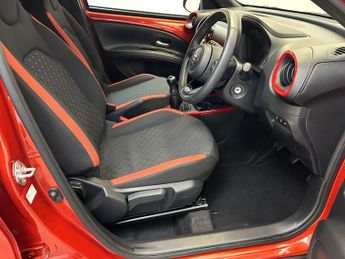 TOYOTA AYGO X 1.0 VVT-i Edge Hatchback 5dr Petrol Manual Euro 6 (s/s) (72 ps)
