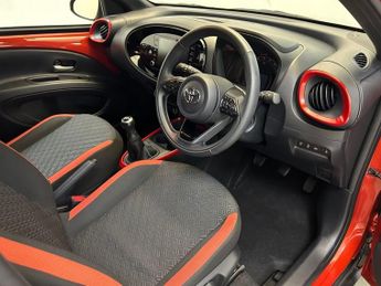 TOYOTA AYGO X 1.0 VVT-i Edge Hatchback 5dr Petrol Manual Euro 6 (s/s) (72 ps)