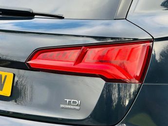 AUDI Q5 2.0 TDI 40 S line SUV 5dr Diesel S Tronic quattro Euro 6 (s/s) (